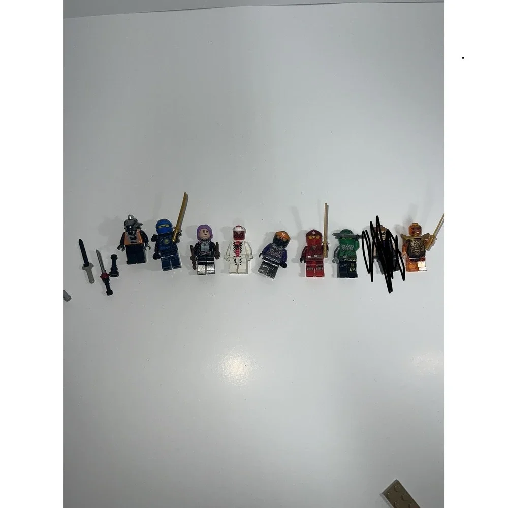 LEGO Marvel Mini-figures Hawkeye Avengers Black Dark Purple ninjango snake
